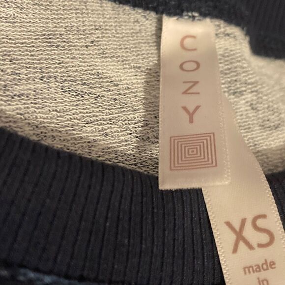 NWT LuLaRoe Cozy Collection Kate XS Top - Picture 5 of 8